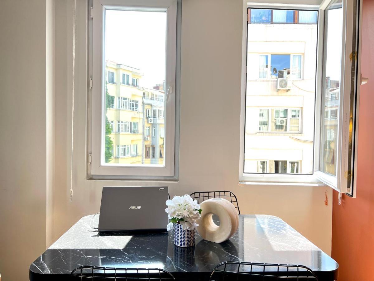 Wonder Homes- Cozy Flat, 2Br, Terrace, Cihangir, Frz3 Istanbul Ngoại thất bức ảnh